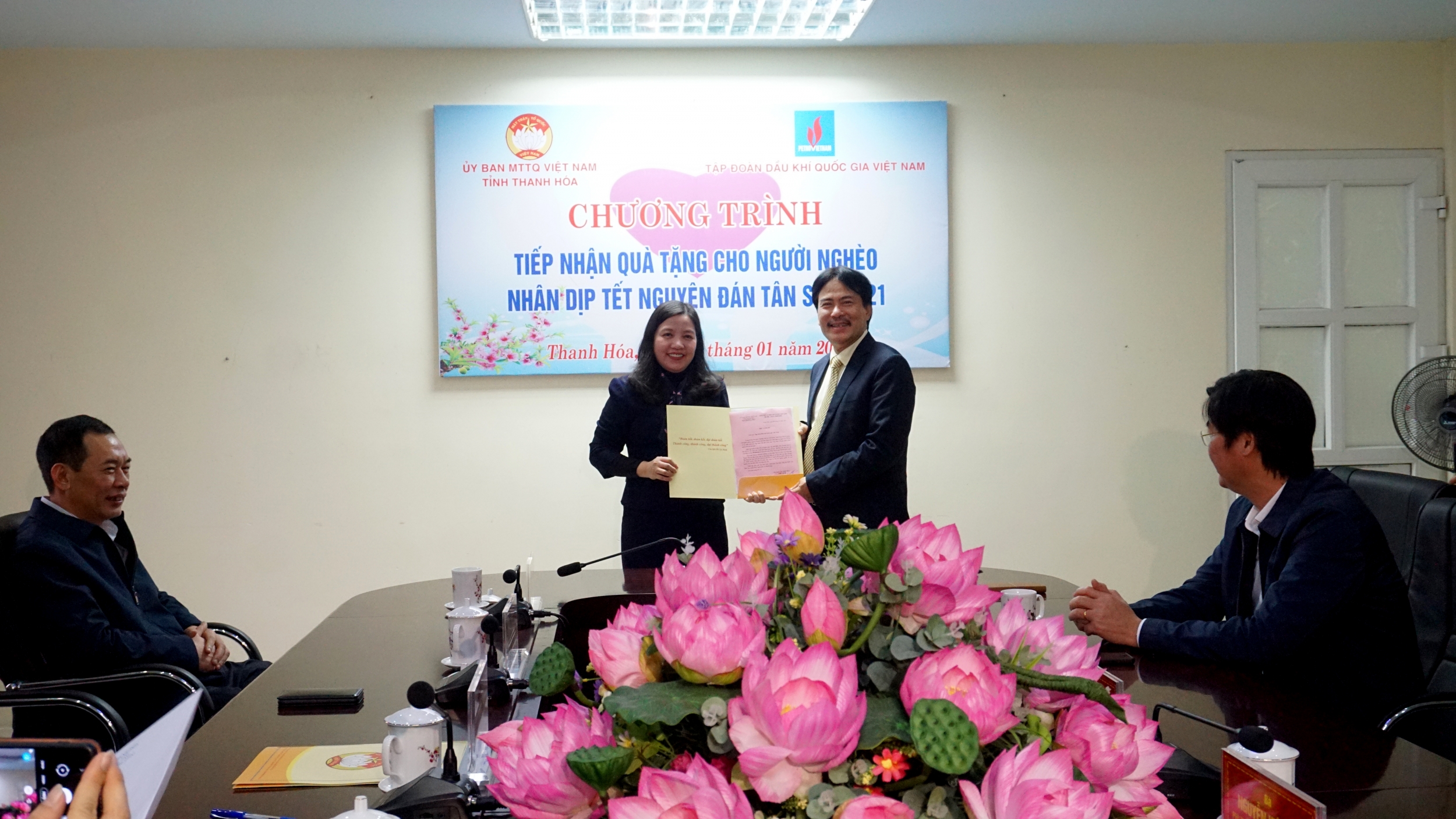 Petrovietnam chung tay chăm lo Tết vì người nghèo tại Thanh Hóa