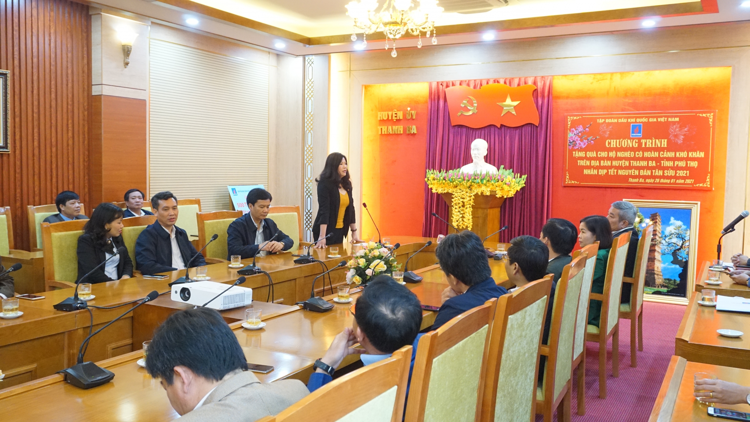 Petrovietnam chung tay hỗ trợ chương trình Tết vì người nghèo tại Phú Thọ