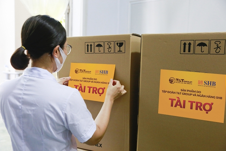 T&T Group và Ngân hàng SHB trao tặng TP.HCM 2 triệu bộ kit xét nghiệm nhanh COVID-19 trị giá 250 tỷ đồng