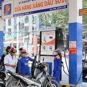 Tăng cường kiểm tra các cơ sở kinh doanh xăng dầu