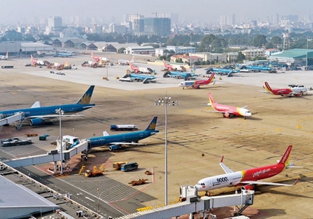 Mở lại đường bay nội địa: Vẫn chưa thống nhất!