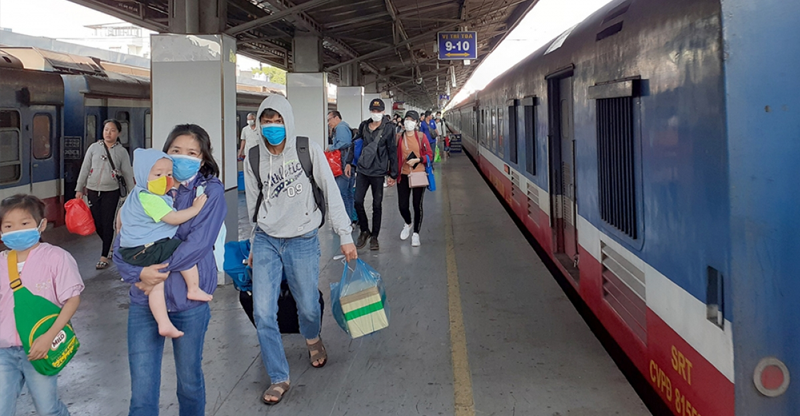 Đường sắt giảm giá vé nhiều tàu khách Bắc Nam
