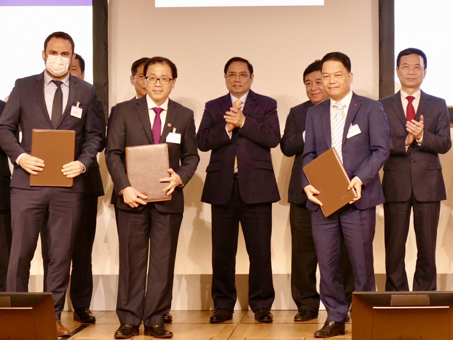 T&T Group và Total hợp tác đầu tư 3 tỷ USD phát triển năng lượng tái tạo tại việt nam