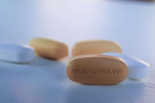 Hà Nội chỉ đạo kiểm soát việc mua bán thuốc điều trị Covid-19