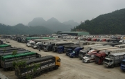 Đề nghị lập nhóm giải quyết ùn tắc hàng hóa tại cửa khẩu