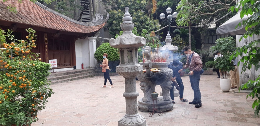 Hà Nội yêu cầu đảm bảo phòng dịch trong các lễ hội dịp Tết Nguyên đán