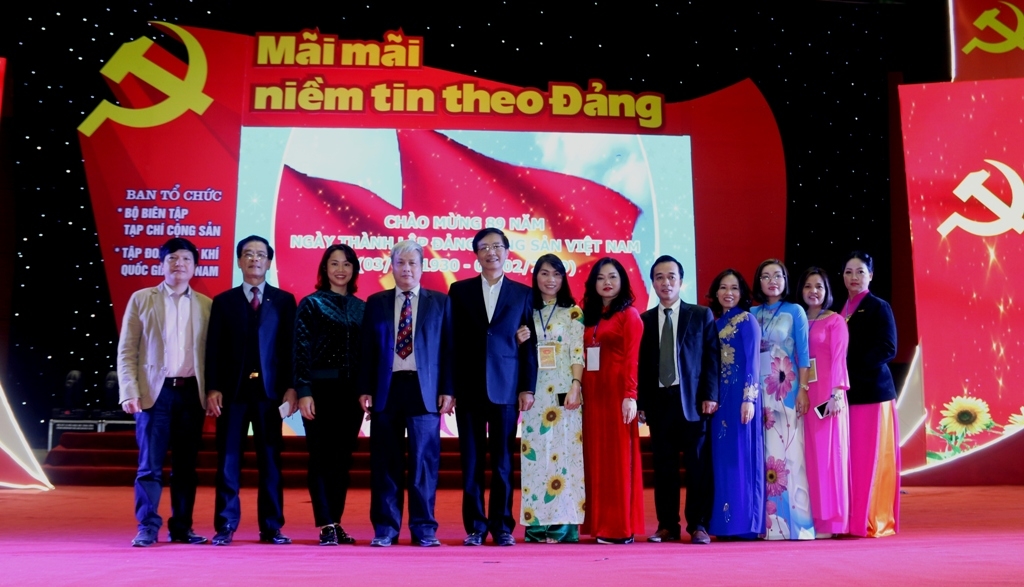 dac sac chuong trinh mai mai niem tin theo dang