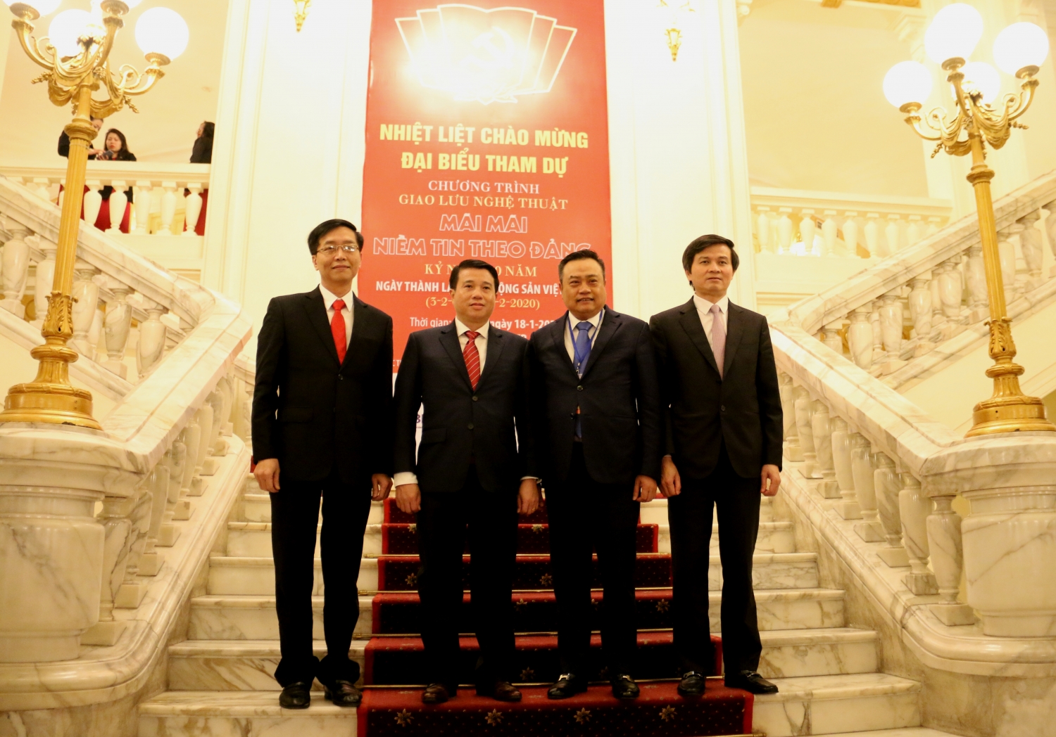dac sac chuong trinh nghe thuat mai mai niem tin theo dang 561814