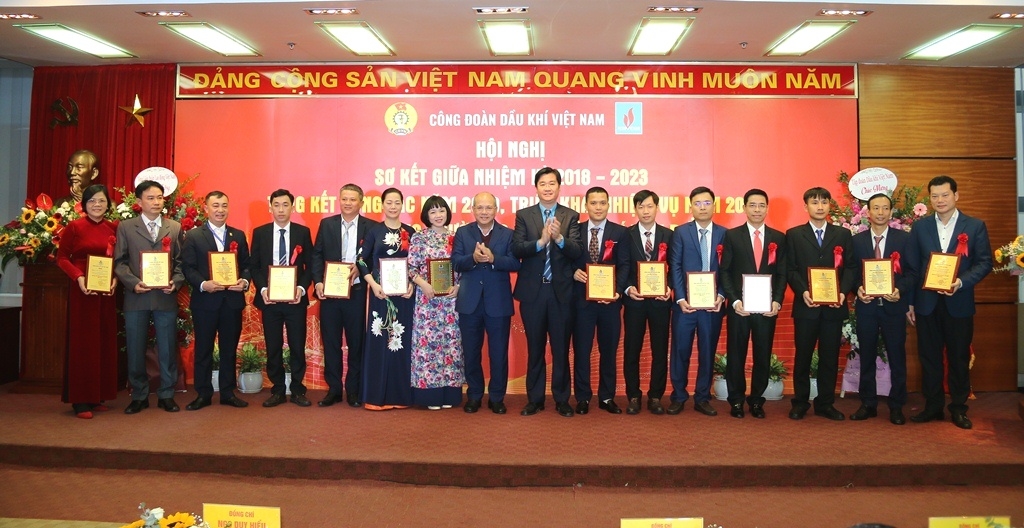 CĐ DKVN bản lĩnh, đoàn kết, sáng tạo vì sự phát triển bền vững của Petrovietnam