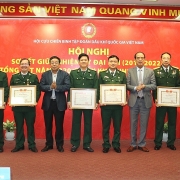 Hội CCB Tập đoàn tổ chức sơ kết giữa nhiệm kỳ 2017-2022, triển khai nhiệm vụ năm 2021