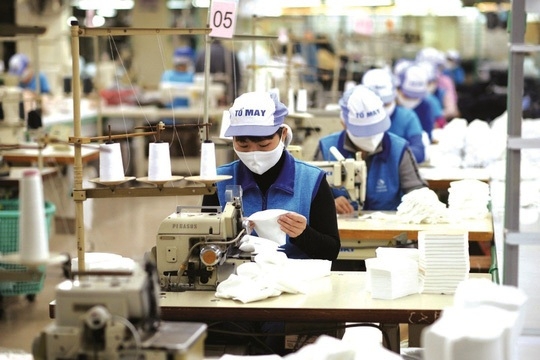 Điều tra tiền lương 2.000 doanh nghiệp, xem xét tăng lương tối thiểu vùng năm 2023