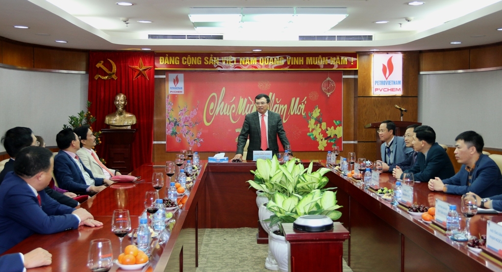 Chủ tịch HĐTV Petrovietnam Hoàng Quốc Vượng thăm và chúc Tết các đơn vị dầu khí tại Hà Nội
