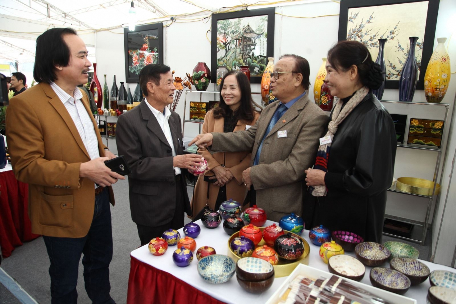 ha noi day manh phat trien san pham du lich lang nghe