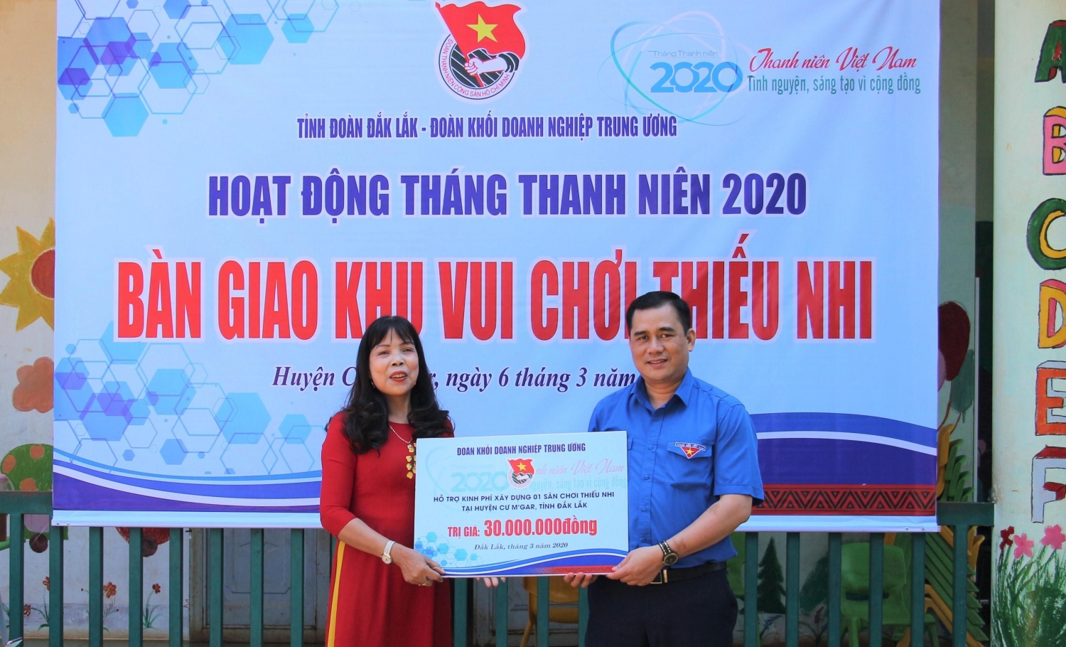 tuoi tre khoi dntw soi noi hoat dong thang thanh nien 2020