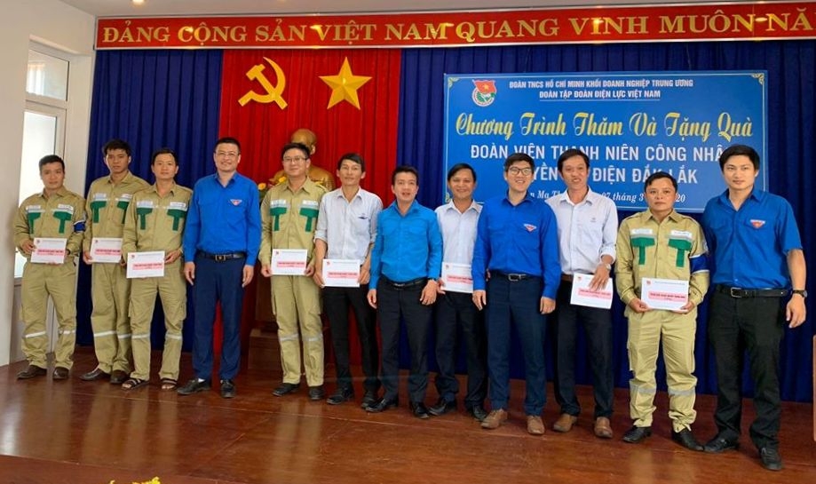 tuoi tre khoi dntw soi noi hoat dong thang thanh nien 2020
