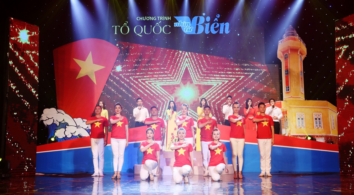 pv gas dong hanh cung chuong trinh nghe thuat to quoc nhin tu bien