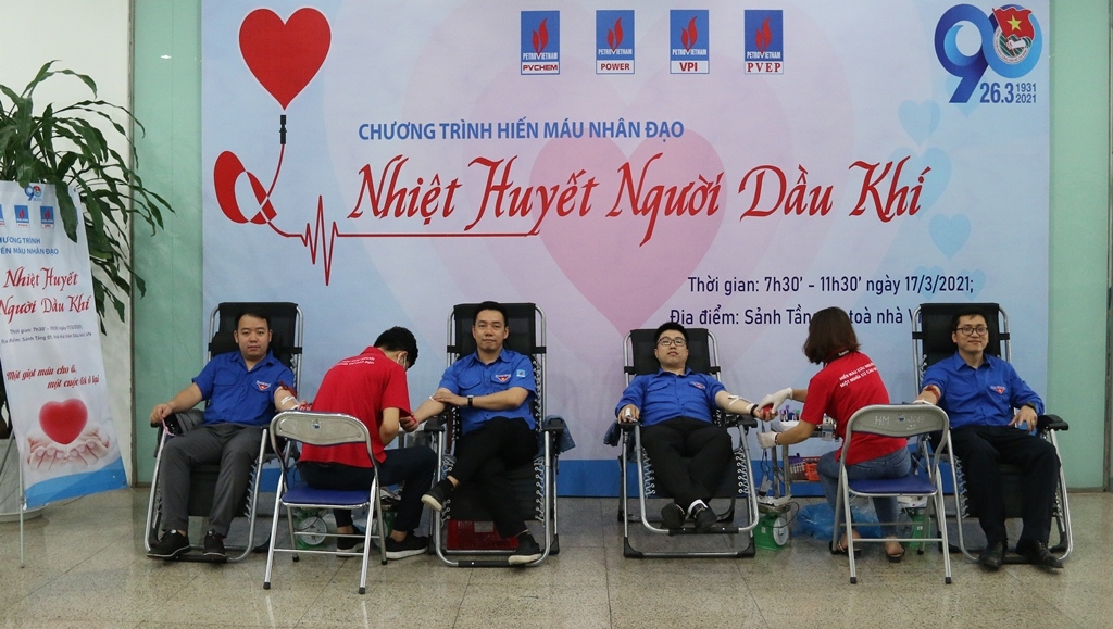 Tuổi trẻ 4 đơn vị Dầu khí tổ chức chương trình hiến máu “Nhiệt huyết người Dầu khí”