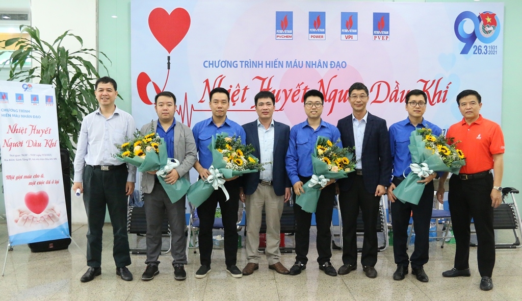 Tuổi trẻ 4 đơn vị Dầu khí tổ chức chương trình hiến máu “Nhiệt huyết người Dầu khí”