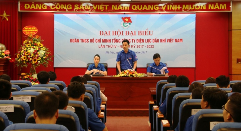 tuoi tre pv power xung kich sang tao thap sang tuong lai