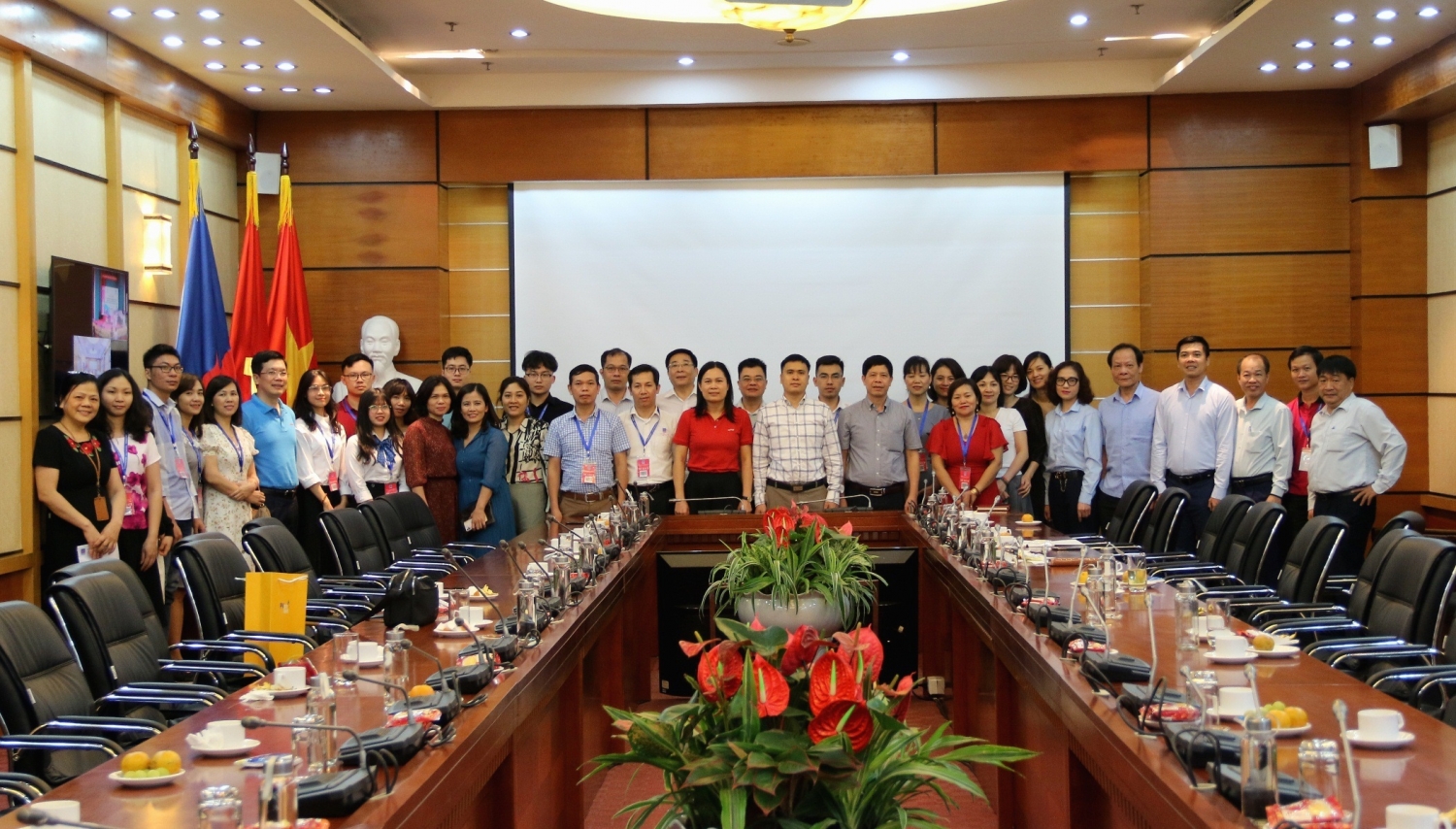 Công đoàn Cơ quan Tập đoàn hưởng ứng Lễ phát động Tháng Công nhân, Tháng Hành động về ATVSLĐ năm 2021