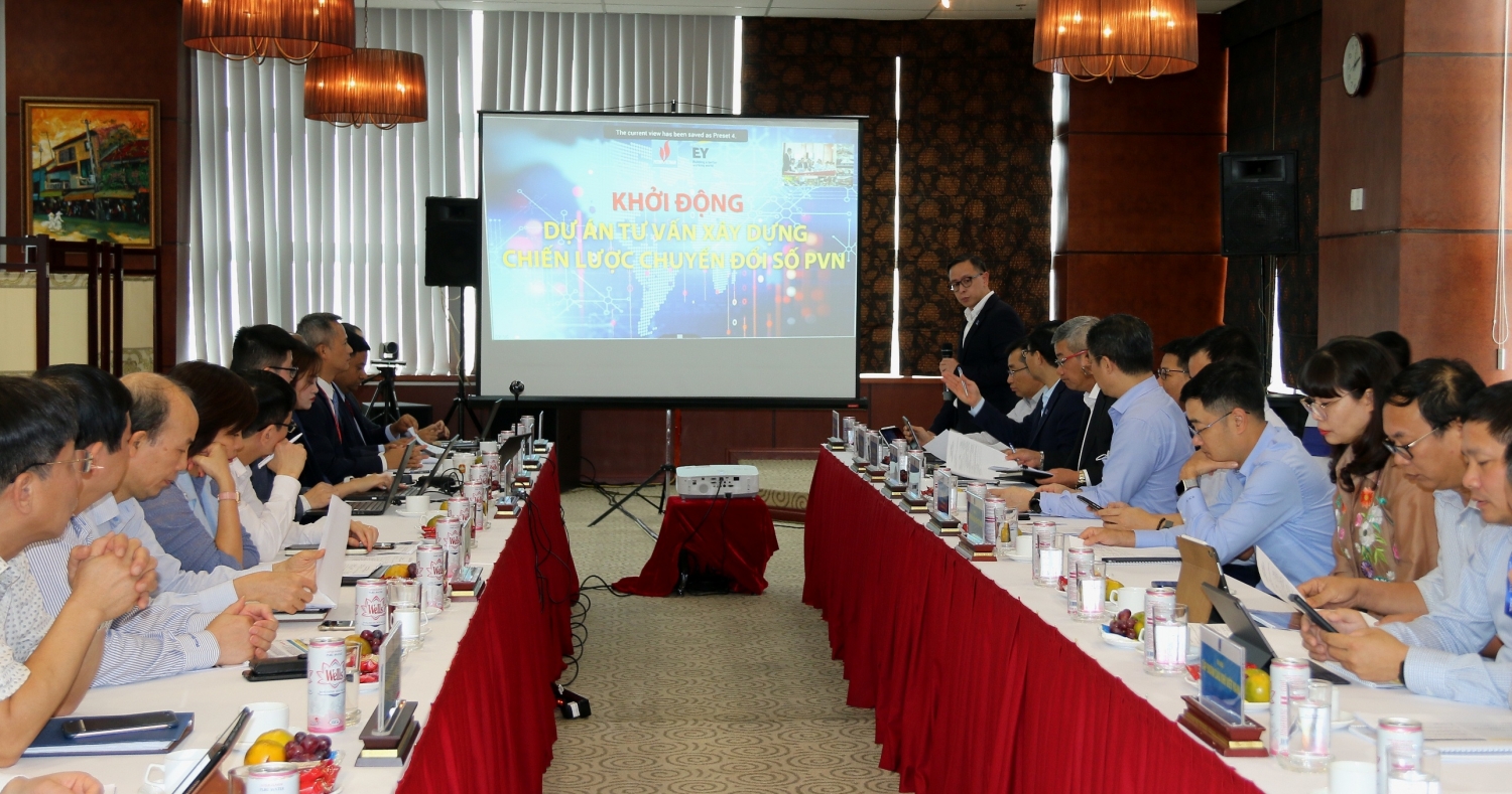 Khởi động dự án “Tư vấn xây dựng Chiến lược Chuyển đổi số Petrovietnam”