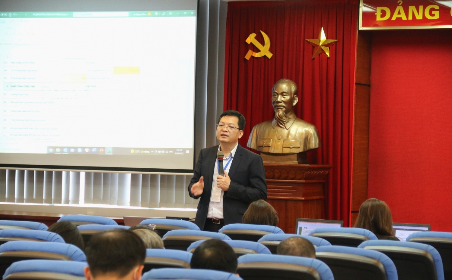 Petrovietnam tổ chức khóa đào tạo “Hướng dẫn triển khai đánh giá giá trị công việc để xây dựng thang bảng lương”
