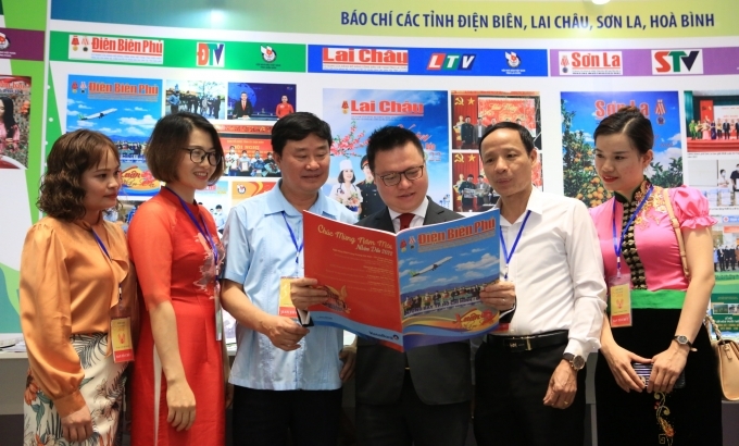 Báo chí Việt Nam đoàn kết, chuyên nghiệp, hiện đại và nhân văn Báo chí Việt Nam đoàn kết, chuyên nghiệp, hiện đại và nhân văn
