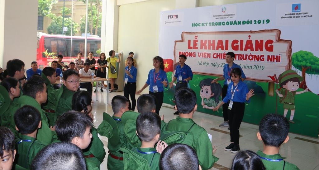 Tuổi trẻ Cơ quan Tập đoàn tích cực tham gia chăm lo đời sống tinh thần người lao động