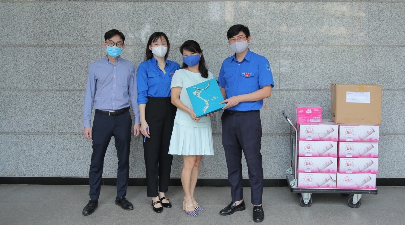Tuổi trẻ Cơ quan Tập đoàn tích cực tham gia chăm lo đời sống tinh thần người lao động