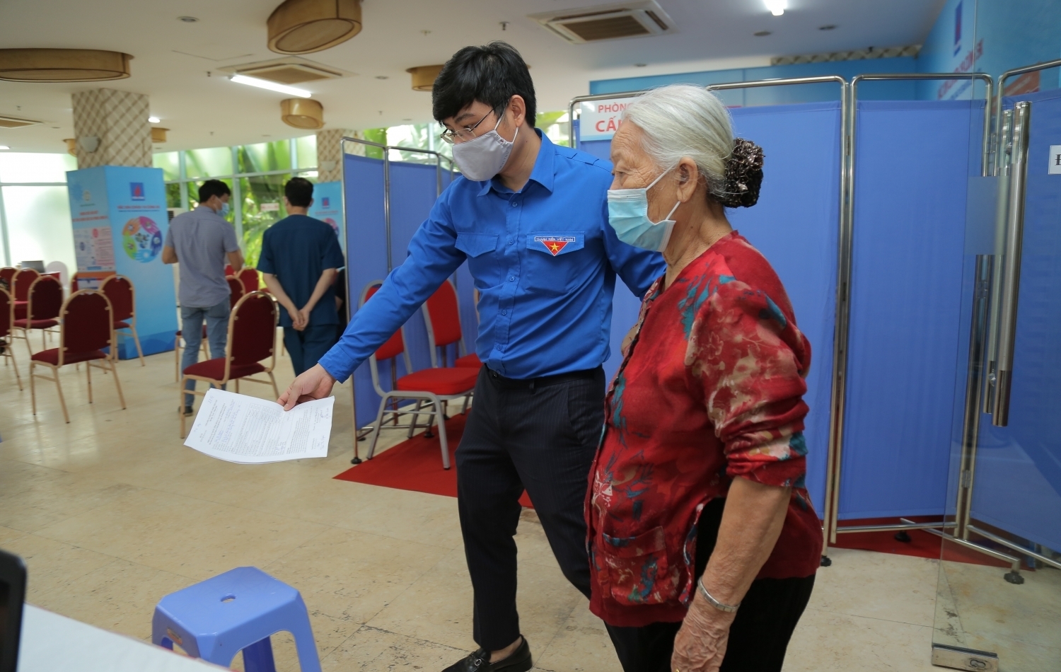 Tuổi trẻ Cơ quan Tập đoàn tích cực tham gia chăm lo đời sống tinh thần người lao động