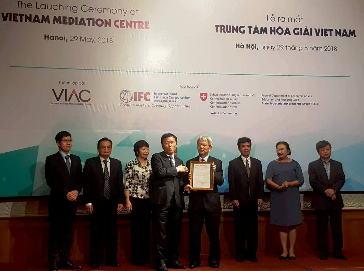 ra mat trung tam hoa giai viet nam va cong bo quy tac hoa giai