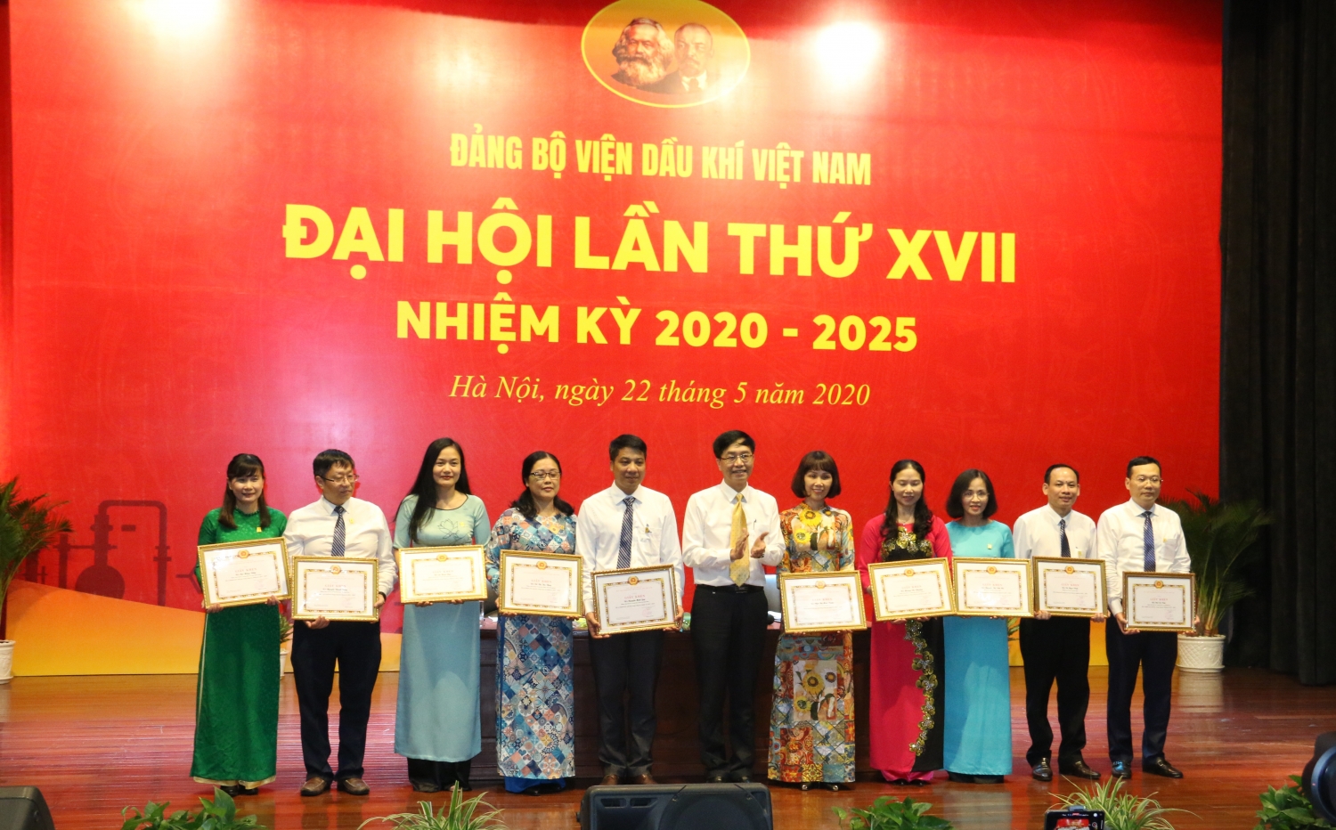 phat trien vpi thanh hat nhan doi moi sang tao