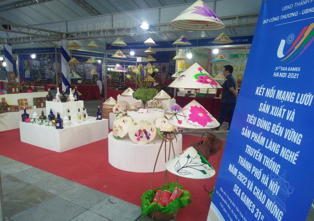 Hà Nội kết nối sản xuất và tiêu dùng bền vững sản phẩm làng nghề truyền thống