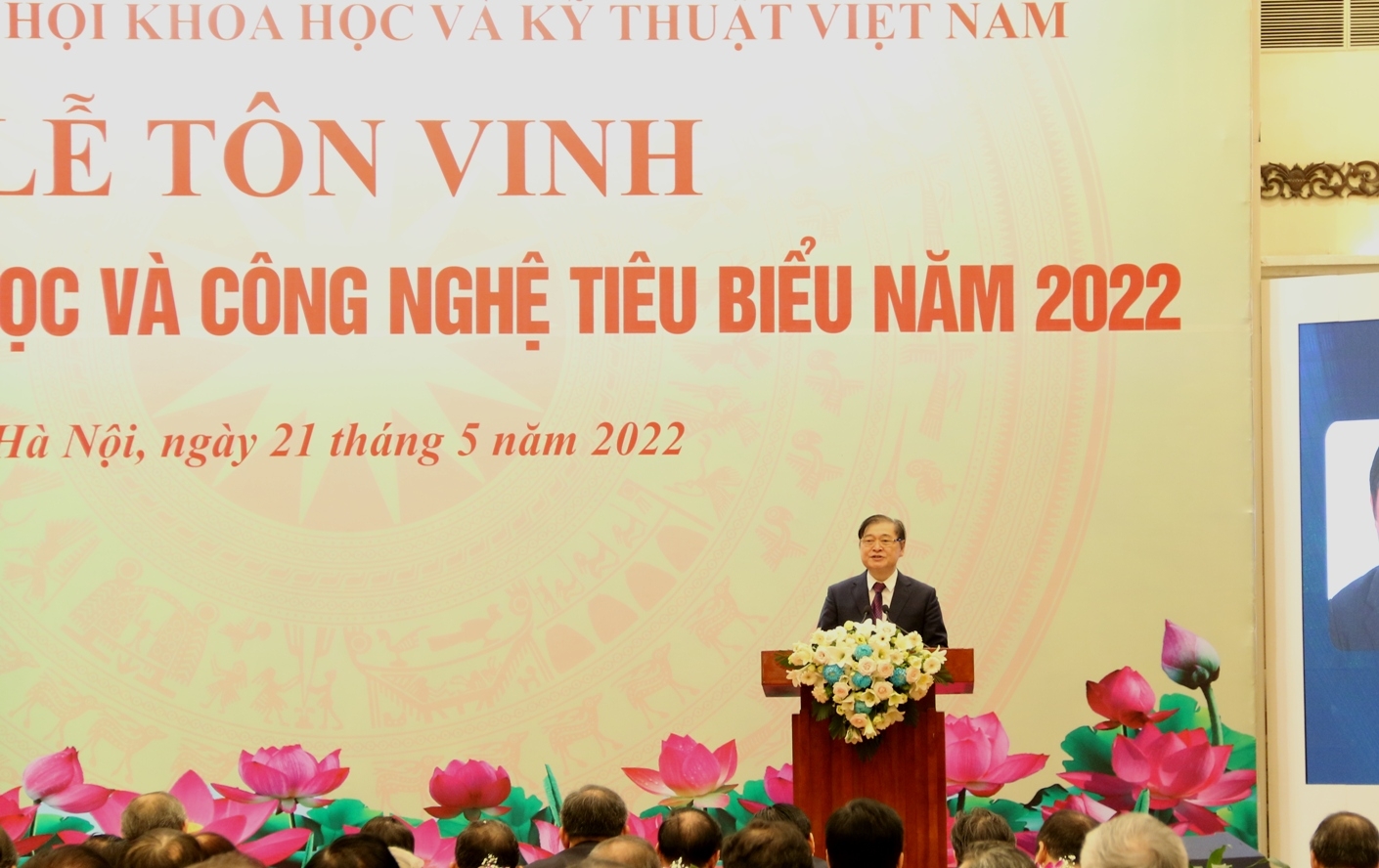 Vinh danh 106 trí thức khoa học và công nghệ tiêu biểu năm 2022 Vinh danh 106 trí thức khoa học và công nghệ tiêu biểu năm 2022