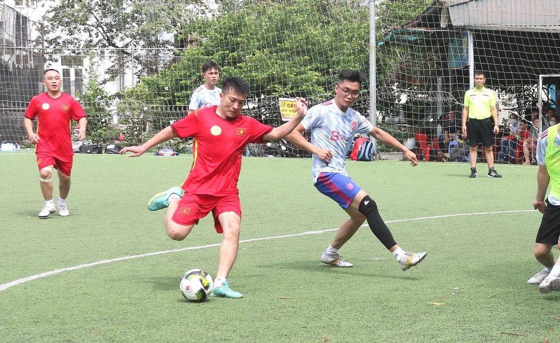 Đoàn Thanh niên Cơ quan Tập đoàn bế mạc giải bóng đá chào mừng Đại hội Đoàn các cấp