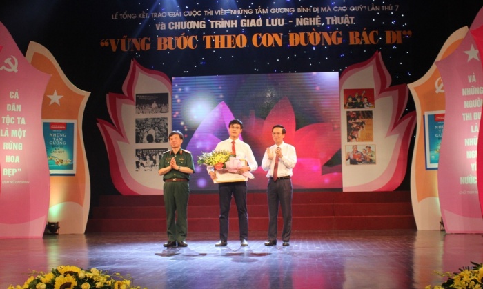 bsr gianh giai nhat cuoc thi viet nhung tam guong binh di ma cao quy lan thu 7