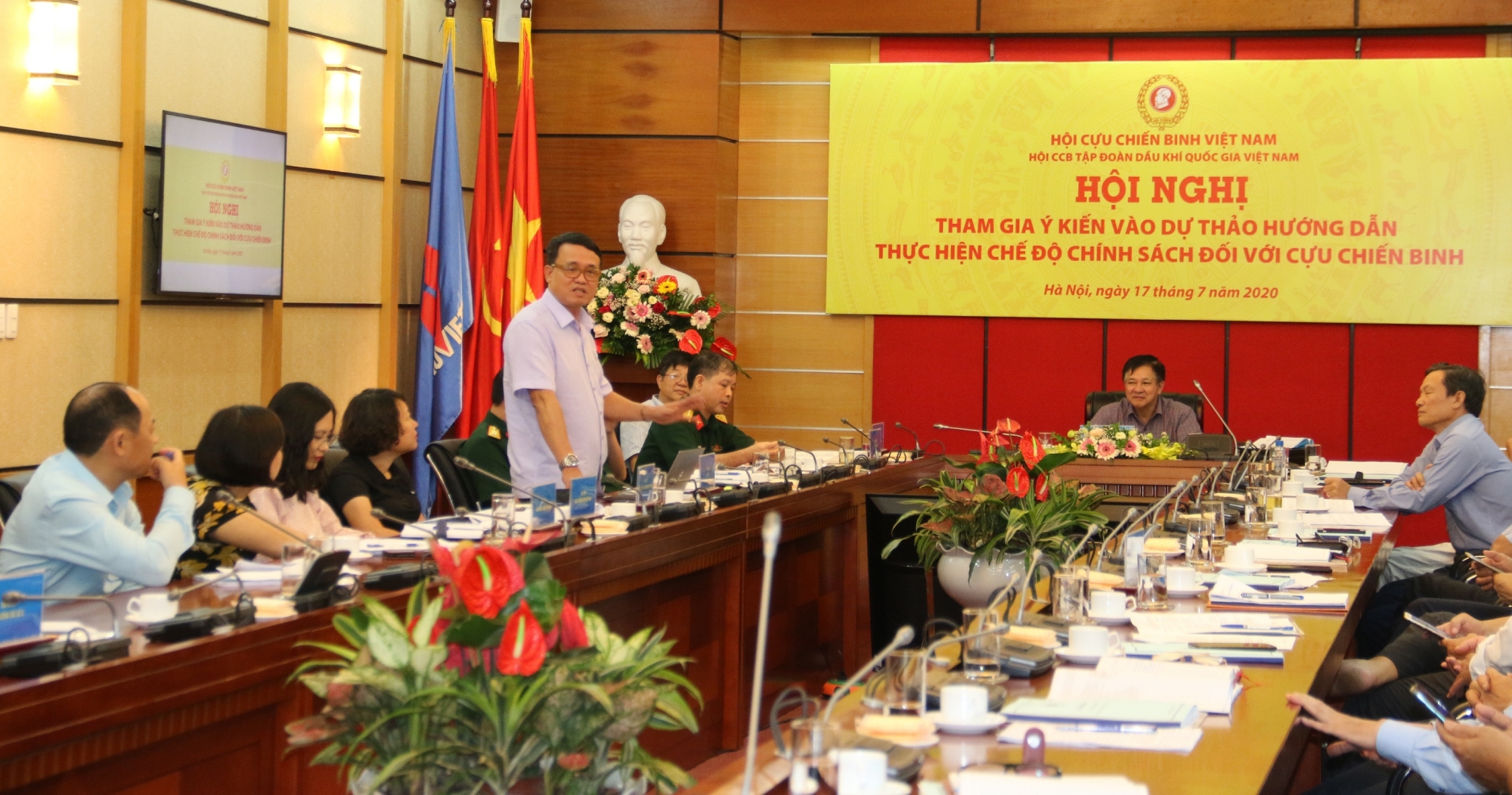 Hội CCB Tập đoàn tích cực đóng góp ý kiến vào dự thảo hướng dẫn thực hiện chế độ, chính sách đối với Cựu chiến binh hoi ccb tap doan tich cuc dong gop y kien vao du thao huong dan thuc hien che do chinh sach doi voi cuu chien binh
