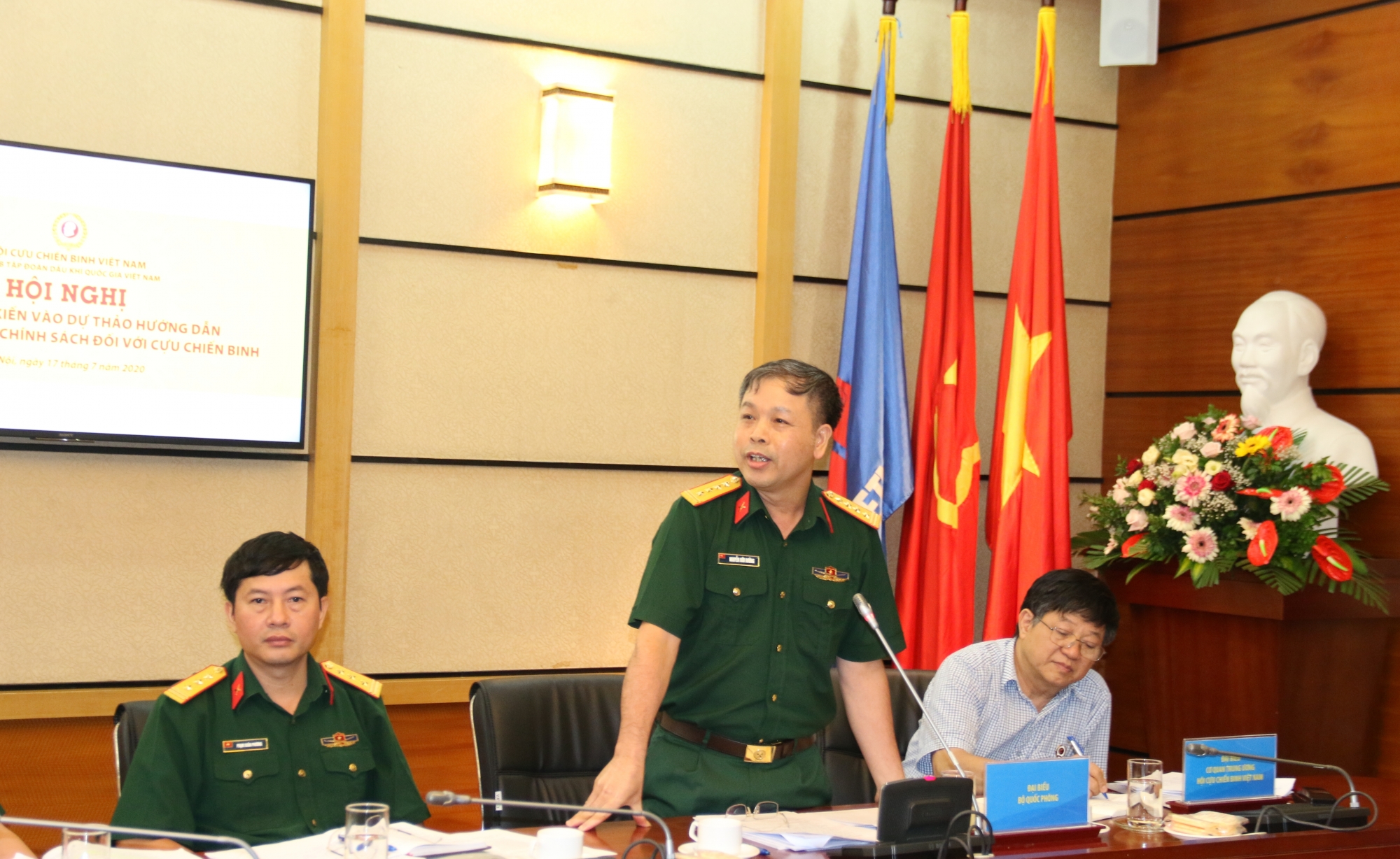 Hội CCB Tập đoàn tích cực đóng góp ý kiến vào dự thảo hướng dẫn thực hiện chế độ, chính sách đối với Cựu chiến binh hoi ccb tap doan tich cuc dong gop y kien vao du thao huong dan thuc hien che do chinh sach doi voi cuu chien binh