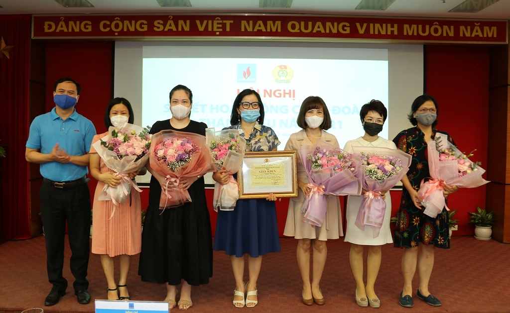Công đoàn Cơ quan Tập đoàn sơ kết hoạt động 6 tháng đầu năm 2021