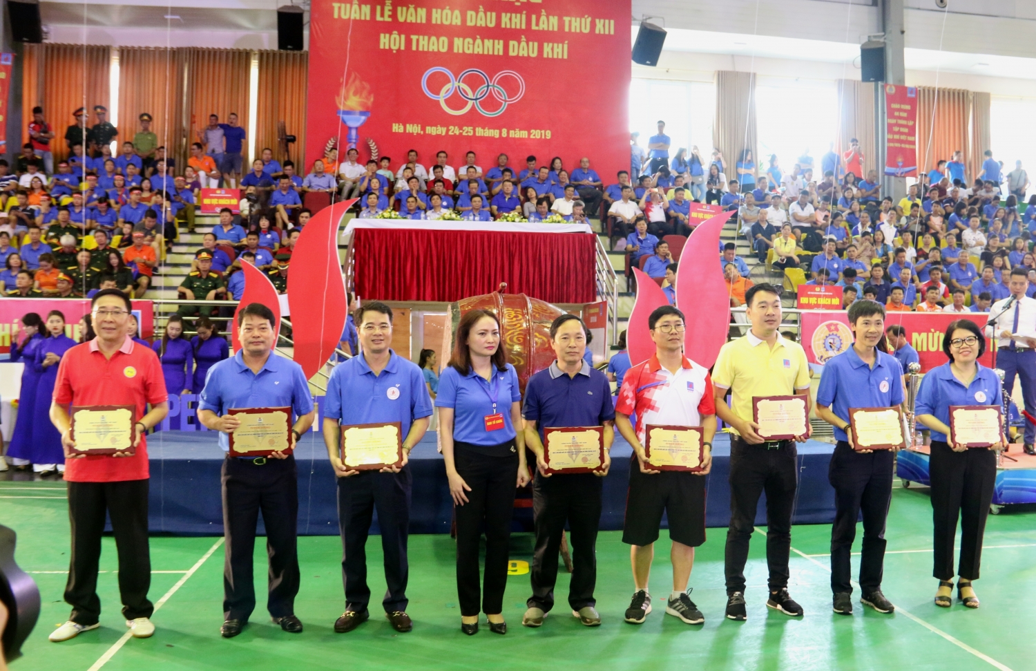 khai mac tuan le van hoa dau khi lan thu xii