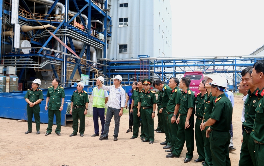 hoi ccb tap doan tham va lam viec tai ban quan ly du an thai binh 2