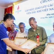Gặp mặt, giao lưu giữa các thế hệ cán bộ, người lao động VPI qua các thời thời kỳ năm 2022