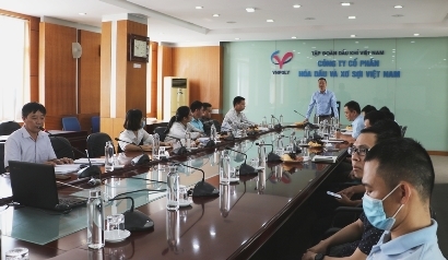 Đảng bộ VNPOLY: Chi bộ Khối Quản lý sinh hoạt chuyên đề 