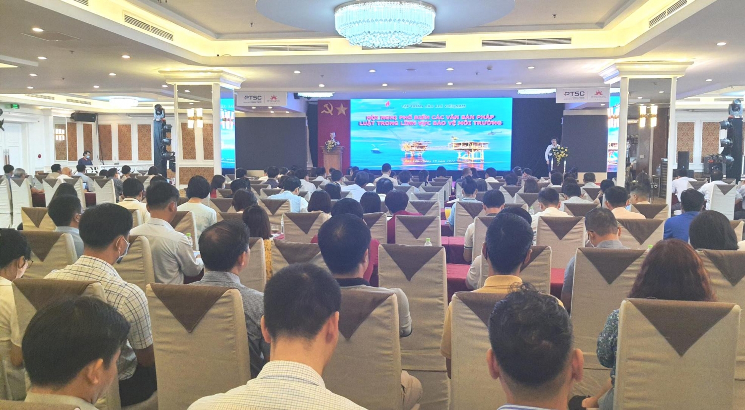 Petrovietnam tổ chức tập huấn phổ biến các văn bản pháp luật về bảo vệ môi trường