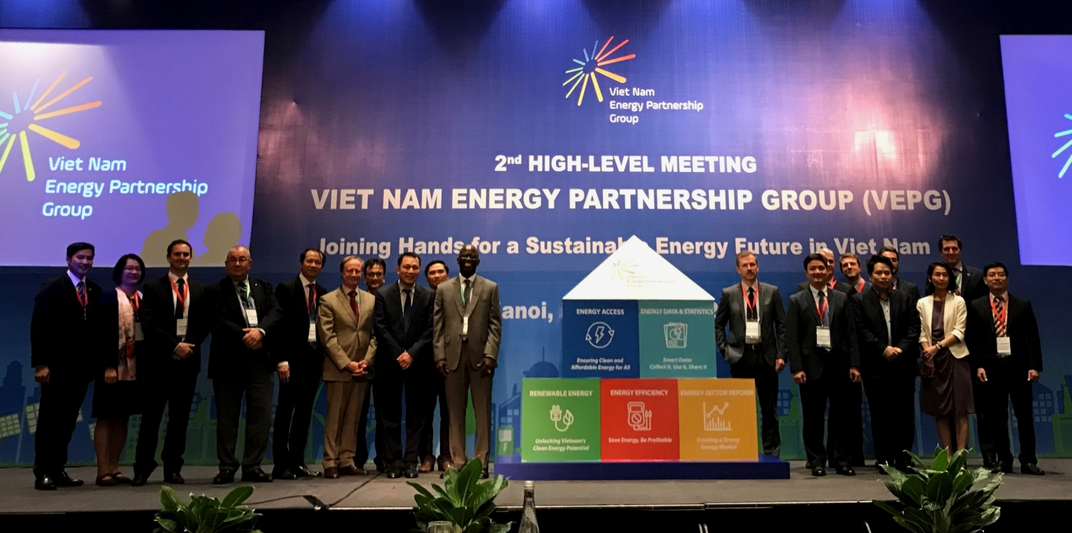 chung tay vi muc tieu thuc day su phat trien cua nganh nang luong viet nam