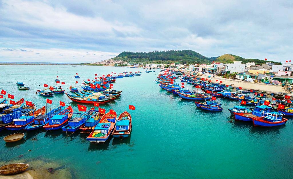 Phát triển bền vững kinh tế biển đảo trong bối cảnh dịch Covid-19 và biến đổi khí hậu