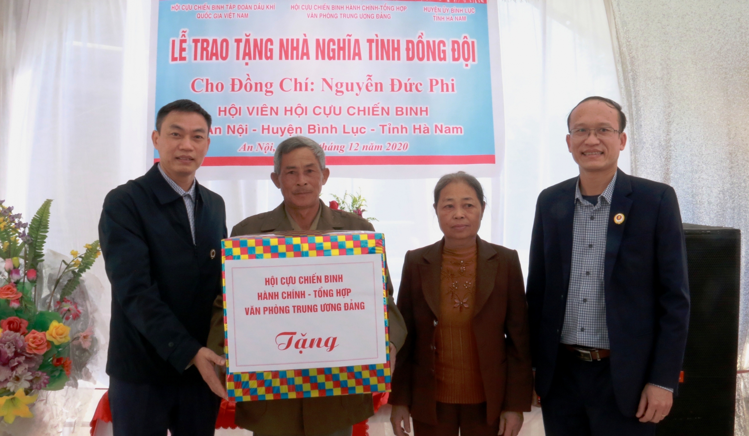 Hội CCB Tập đoàn trao nhà “Nghĩa tình đồng đội” tại Bình Lục, Hà Nam
