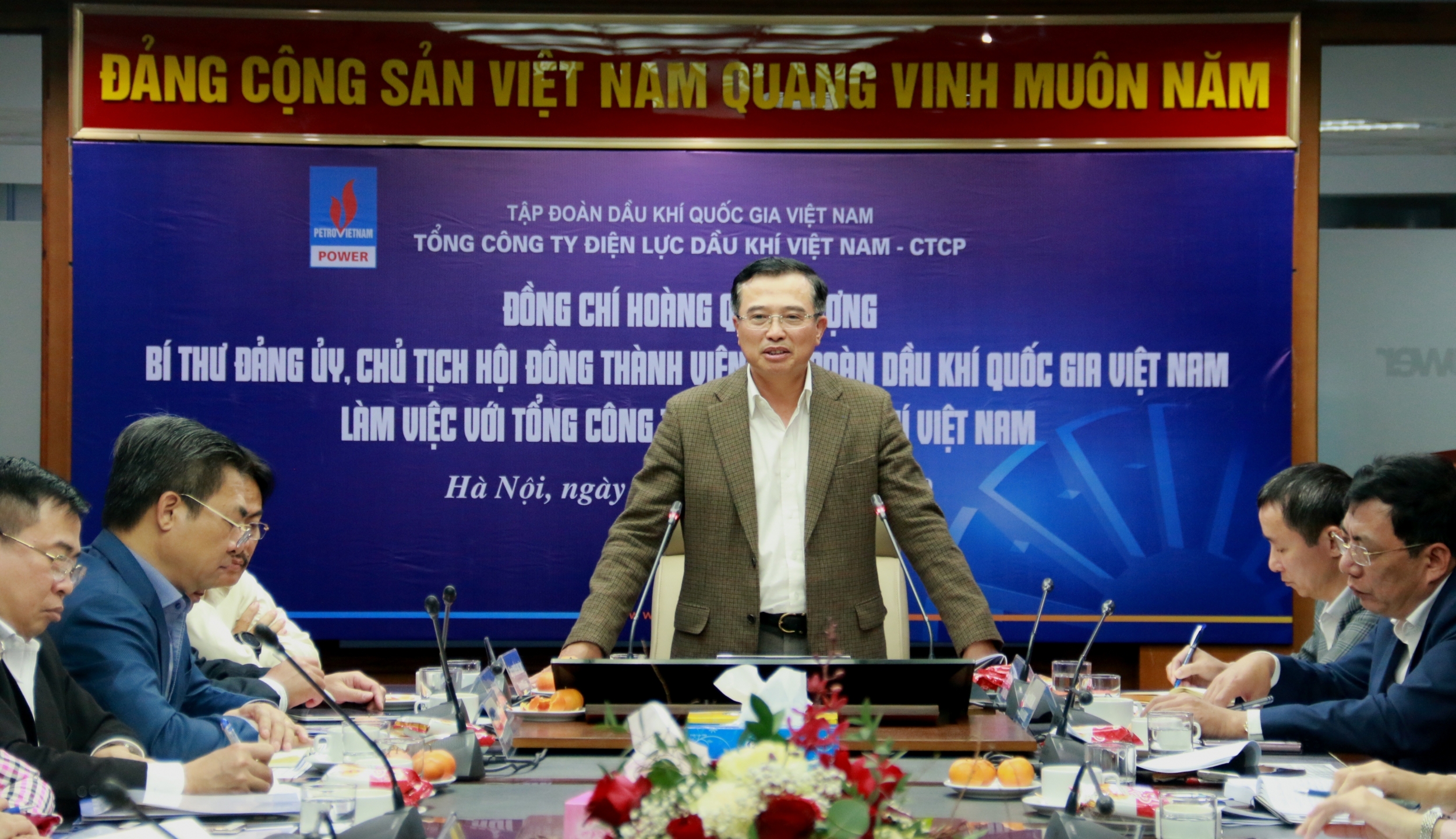 Chủ tịch HĐTV Petrovietnam Hoàng Quốc Vượng làm việc với PV Power