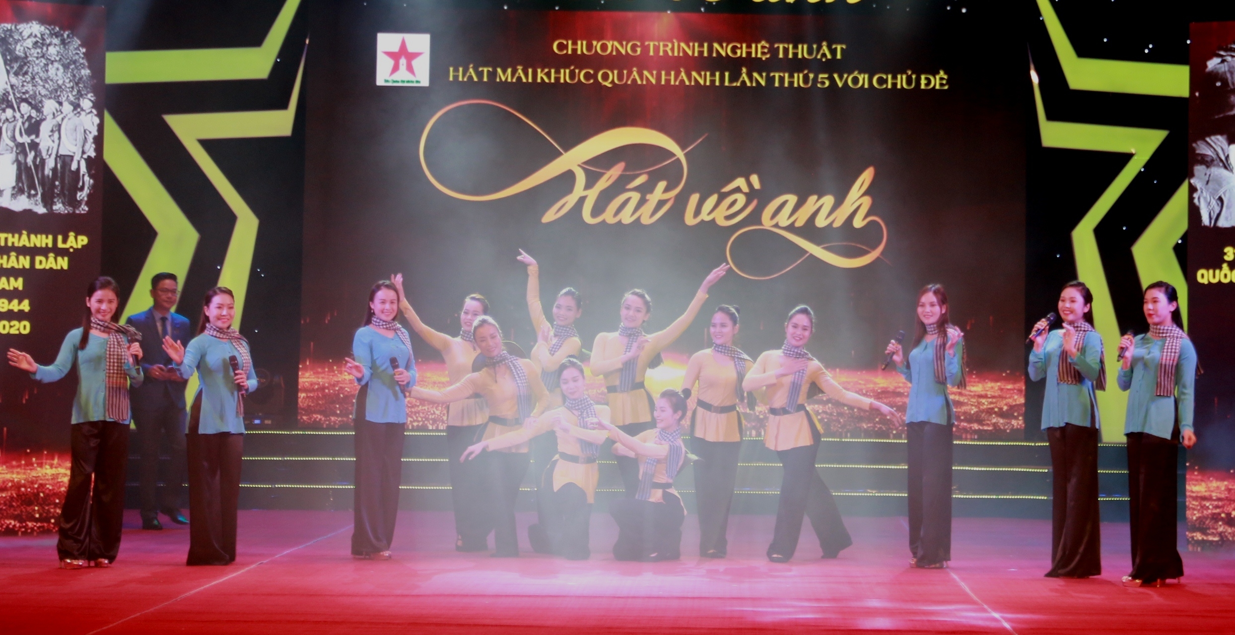Sâu lắng chương trình nghệ thuật “Hát mãi khúc quân hành”