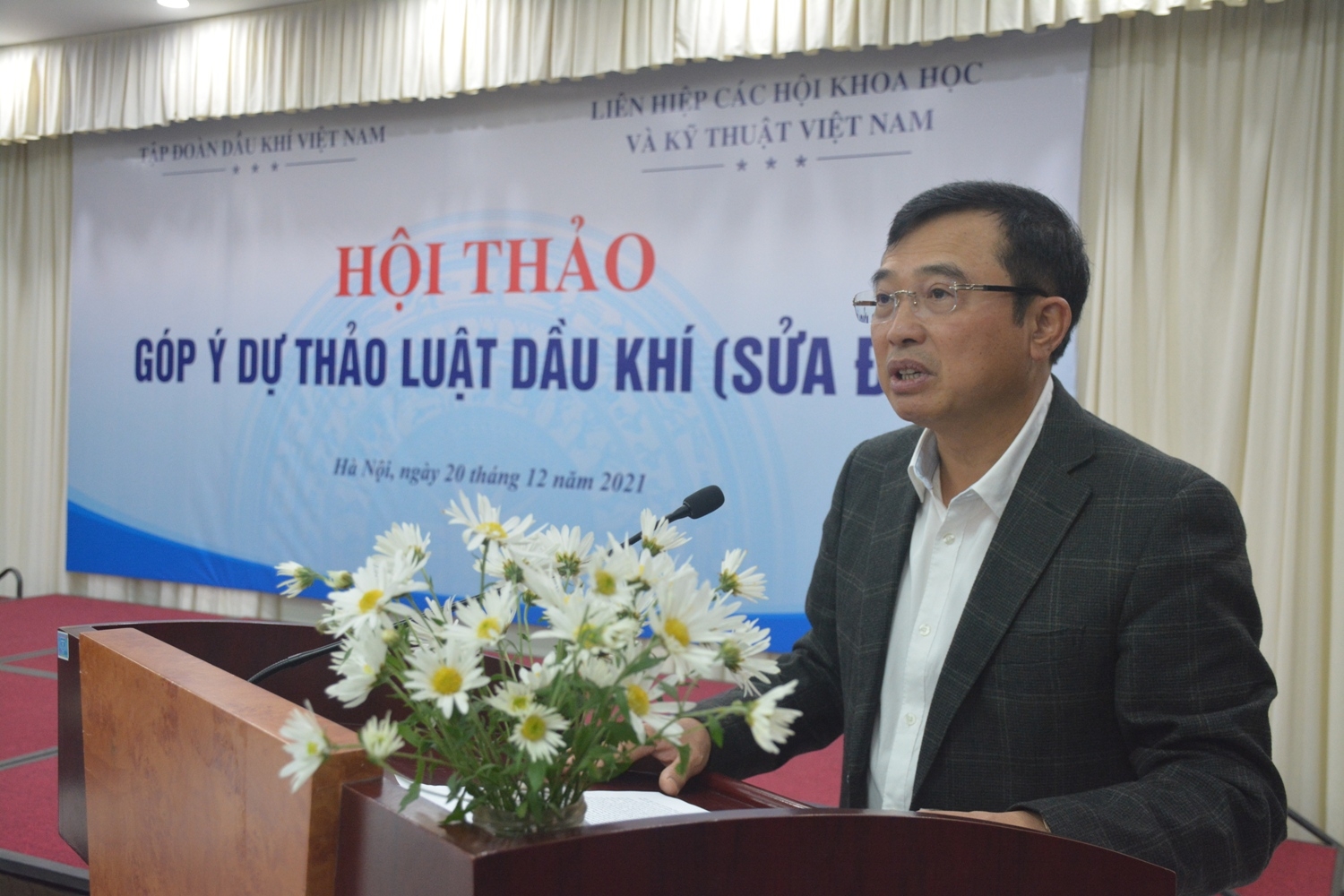 Sửa đổi Luật Dầu khí, hoàn thiện thể chế phát triển ngành Dầu khí
